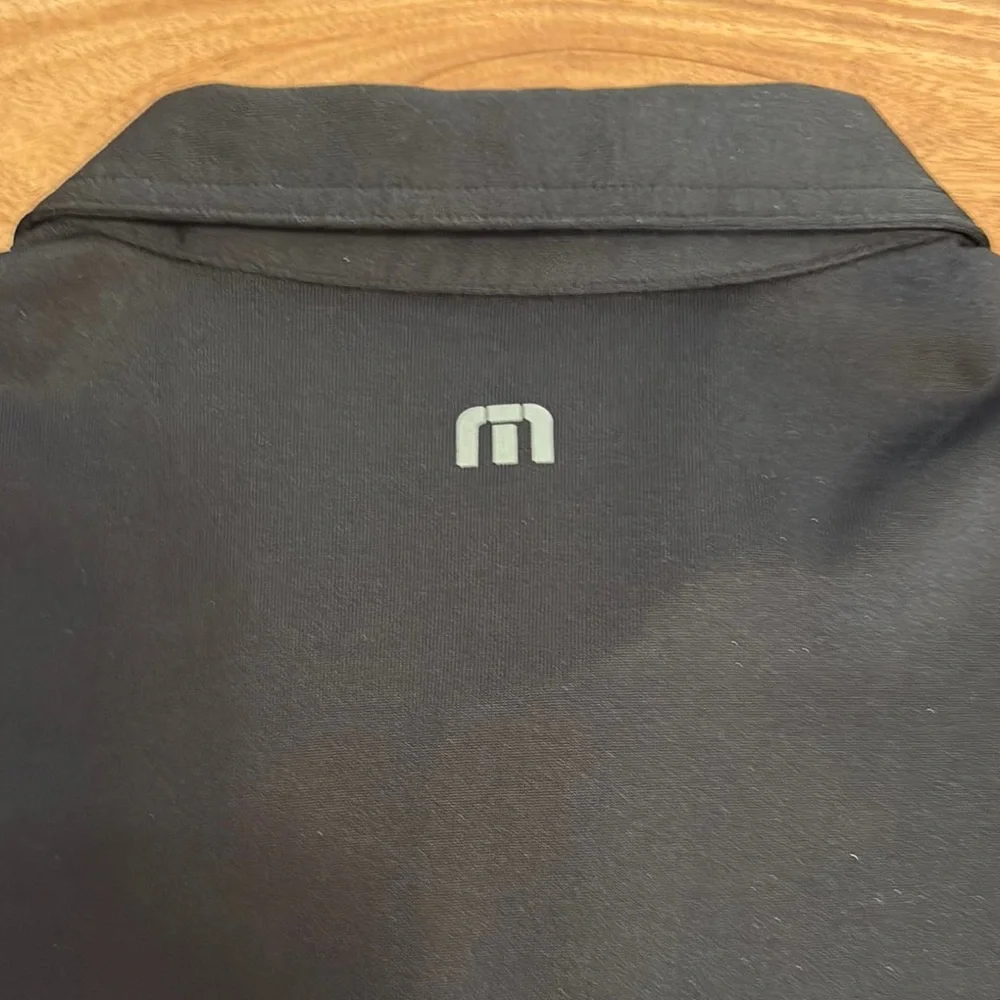 Travis Mathew Black Polo Shirt Casual Wear - Picture 9 of 9